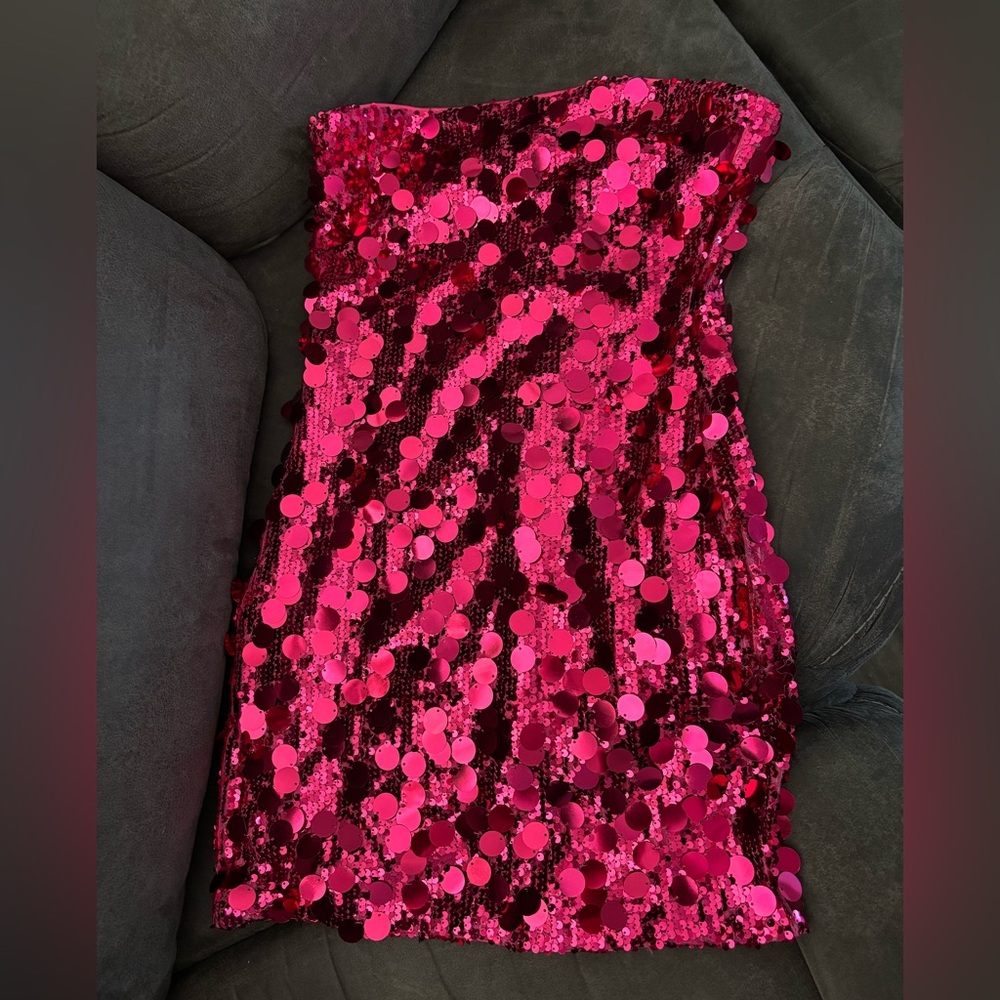Windsor Y2K Style Vibrant Pink Sequin Strapless Mini Dress New! - Picture 4 of 16
